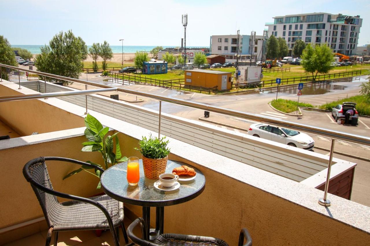 Fratelli Apartments Summerland Mamaia Ngoại thất bức ảnh