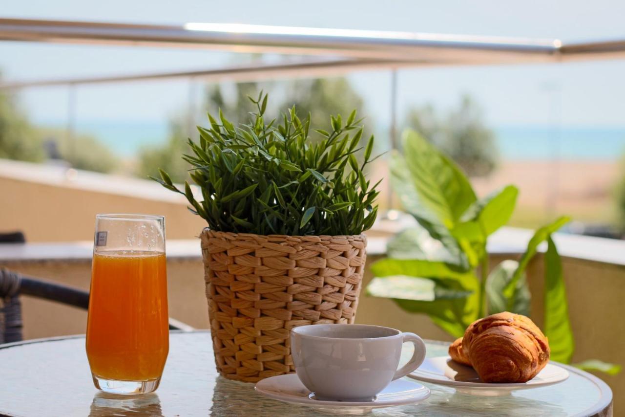 Fratelli Apartments Summerland Mamaia Ngoại thất bức ảnh