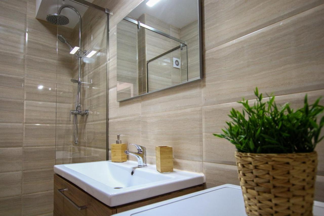 Fratelli Apartments Summerland Mamaia Ngoại thất bức ảnh
